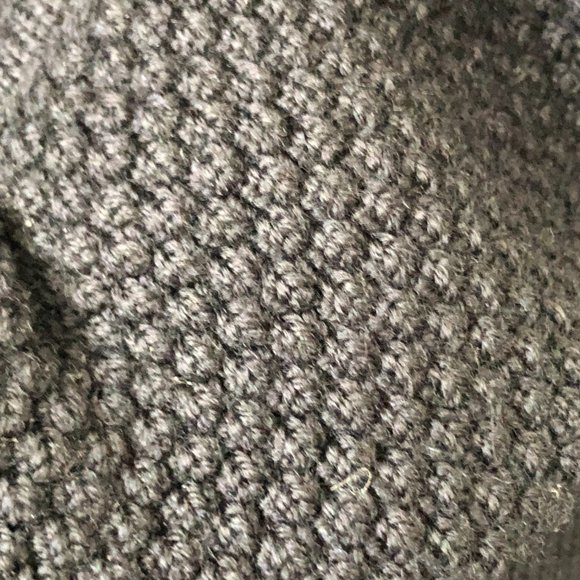 Gorgeous Hand Crafted Merino Wool Ruffled Chunky Cardigan - Picture 6 of 7